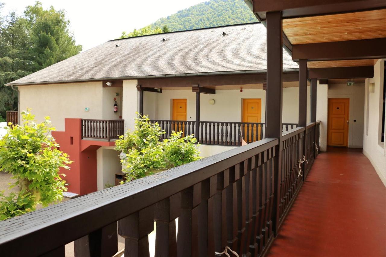 Auberge De La Vallee D'Ossau Izest Екстериор снимка